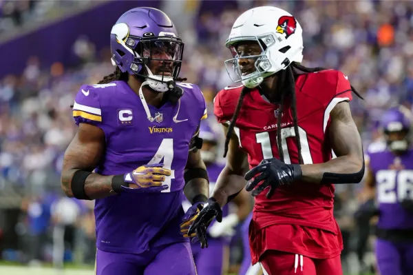 Patriots signing of DeAndre Hopkins and Dalvin Cook would make them instant Super Bowl contenders